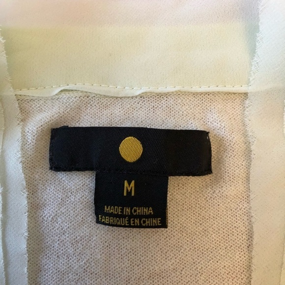 Cotton Cashmere Pastel Green button up cardigan SOFT with front pockets. Medium - Picture 6 of 9